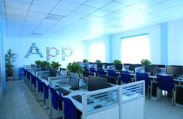 學習軟件開發(fā)，來江西新華電腦看看網(wǎng)絡技術服務